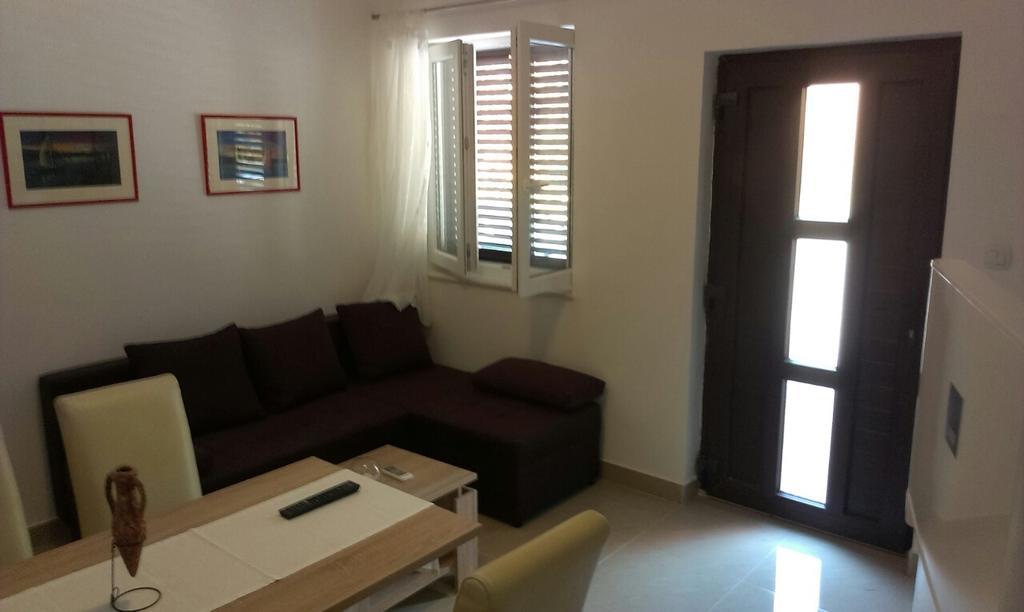Apartments Marija ลูโคโวชูการ์เย ภายนอก รูปภาพ
